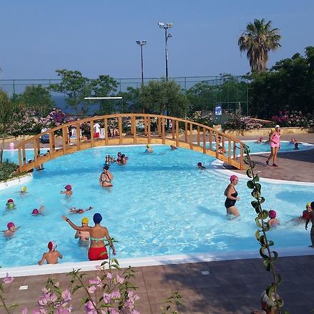 Villaggio Marinella Direttamente Sul Mare Isola Di Capo Rizzuto المظهر الخارجي الصورة